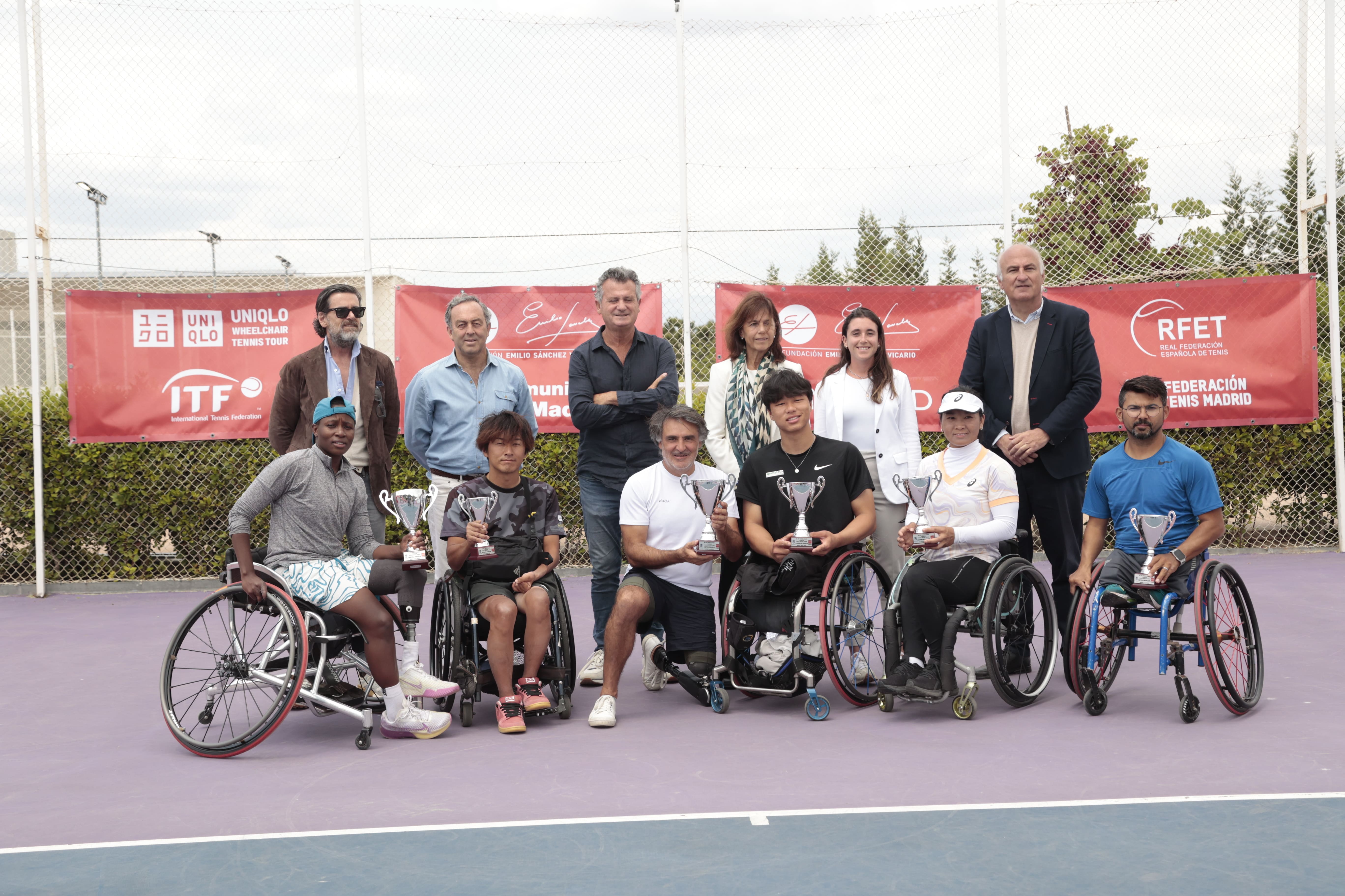 iitf-wheelchair-fesv-el-frances-stephane-houdet-y-la-sudafricana-kgothatso-montjane-triunfan