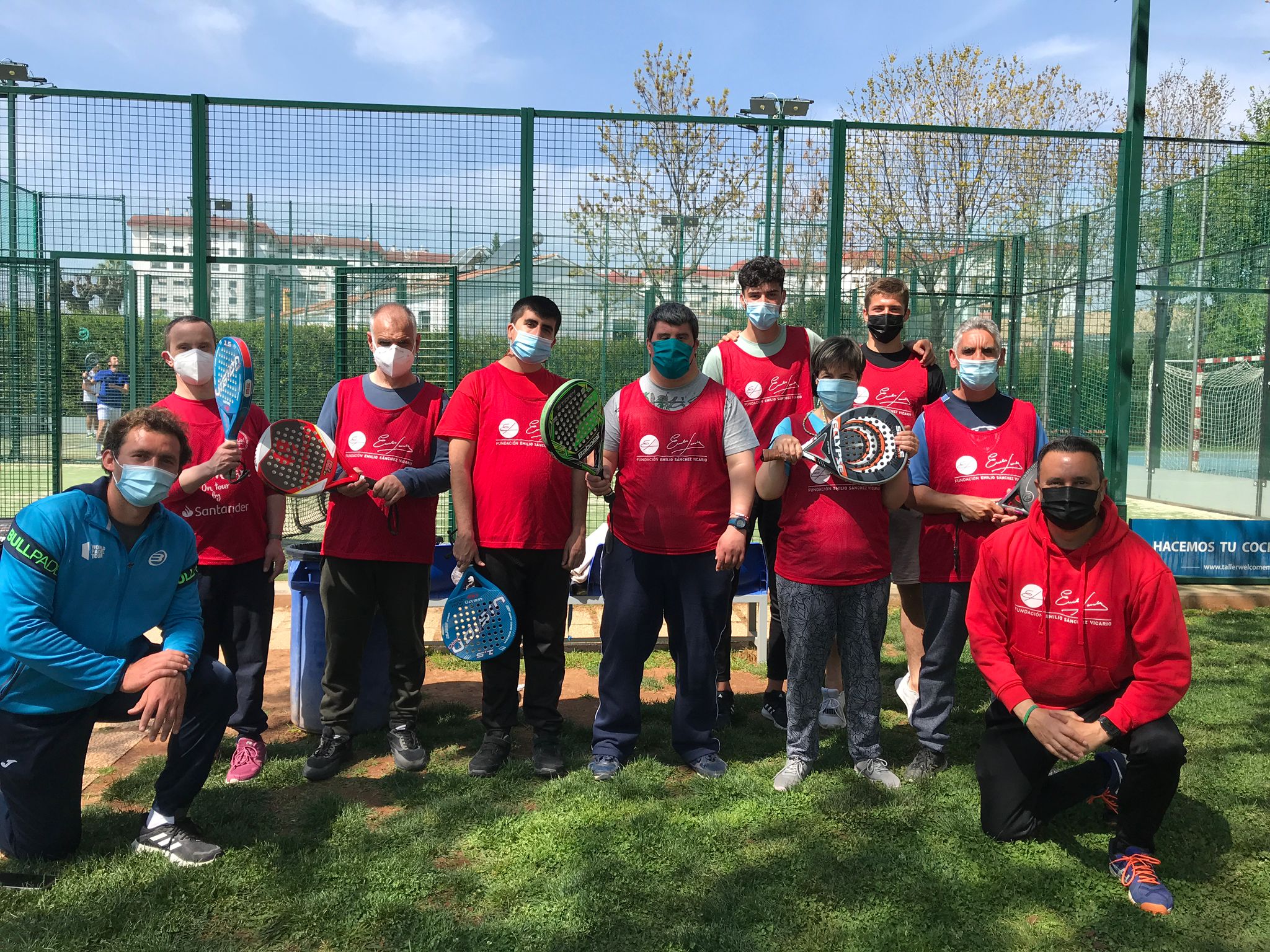 nueva-escuela-de-padel-adaptado-en-el-club-santa-clara-de-sevilla
