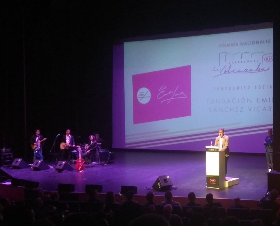 la-fundacion-emilio-sanchez-vicario-premiada-por-su-labor-de-compromiso-social-con-galardon-la-alcazaba-de-avila