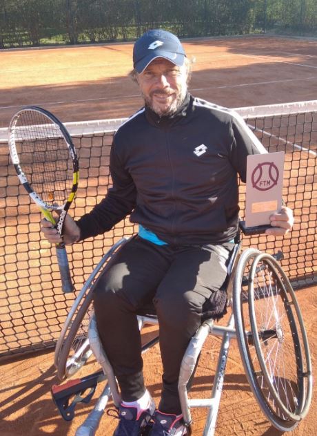 ruben-castilla-destacado-jugador-de-padel-y-tenis-en-silla-de-ruedas-se-une-a-la-fundacion-emilio-sanchez-vicario-como-entrenador